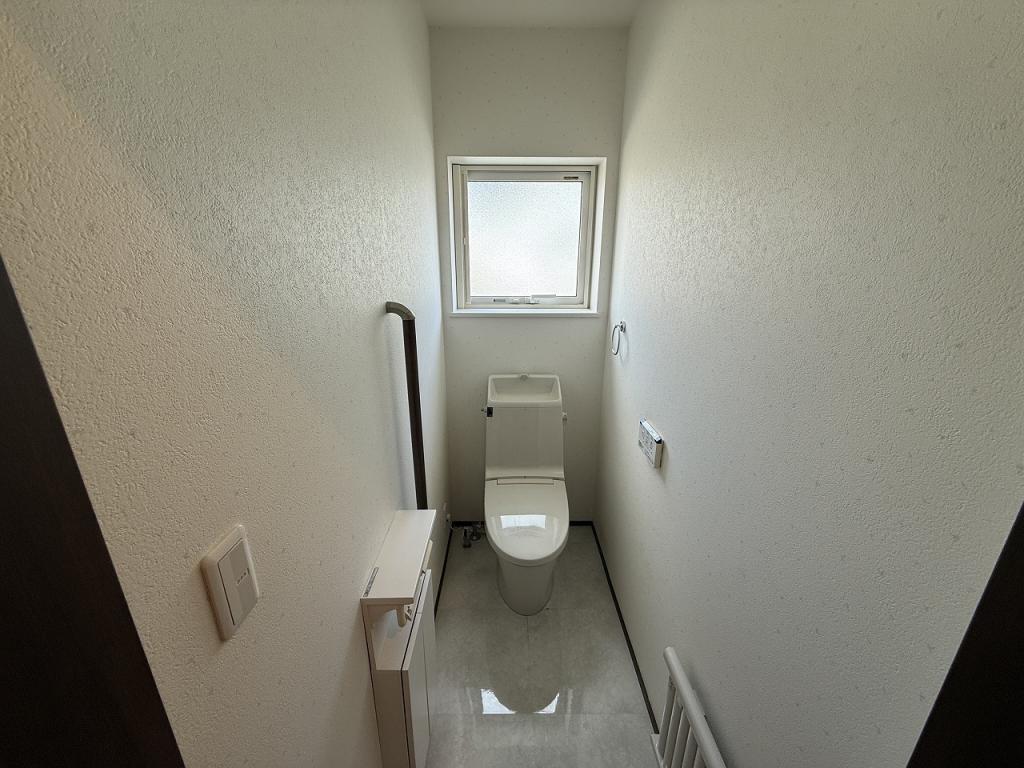 帯広市西１６条南４丁目20番7号　二世帯住宅 内観