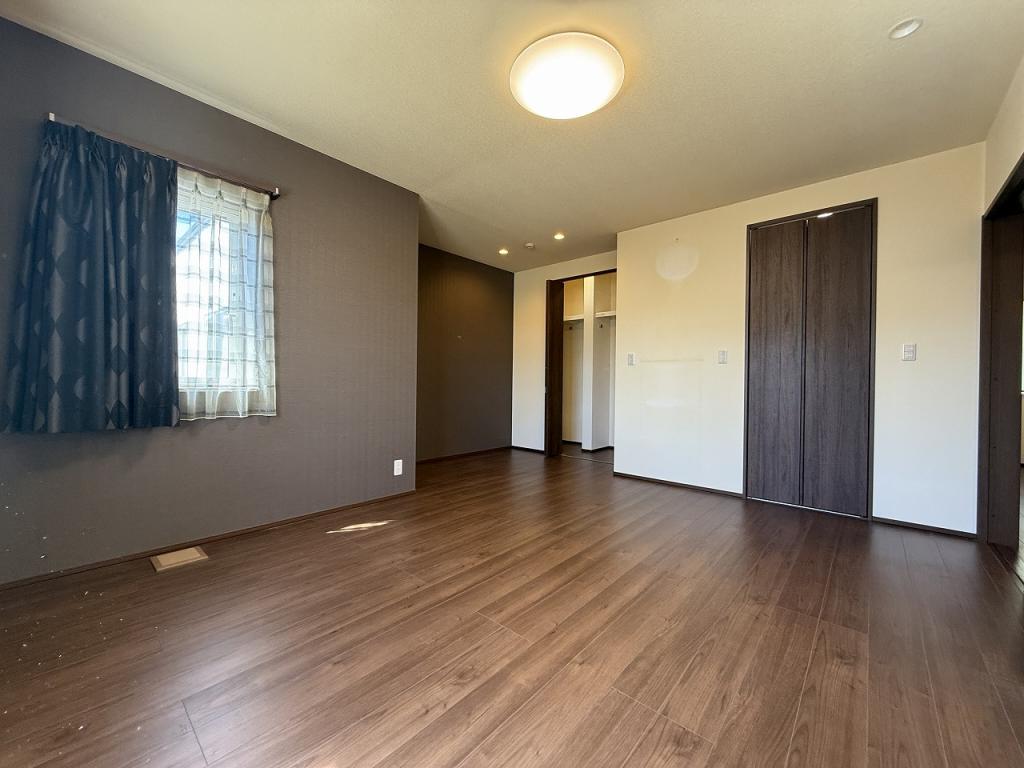 帯広市西１６条南４丁目20番7号　二世帯住宅 内観