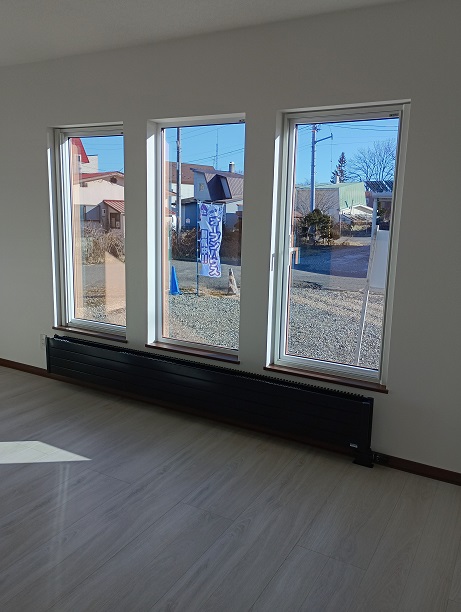 ベランダのある住宅！【商談中】     内観