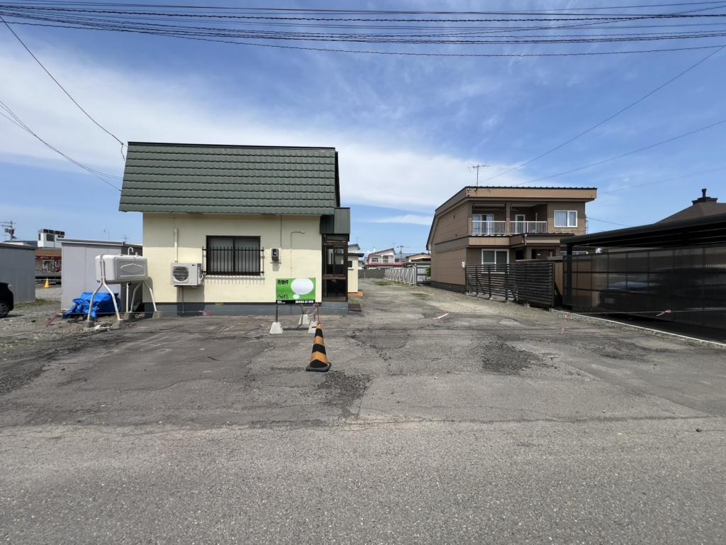 【写真追加】設備充実でフルリフォーム済♪　土地２３７坪♪　西7北5＿事務所