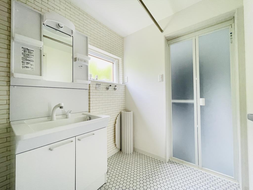 【価格改定】フルリフォーム済！丸山通北2丁目　中古住宅 内観