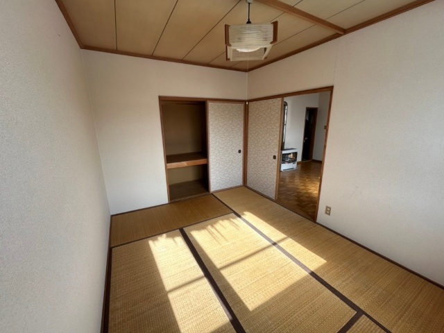 一棟収益アパート　コーポ林 内観