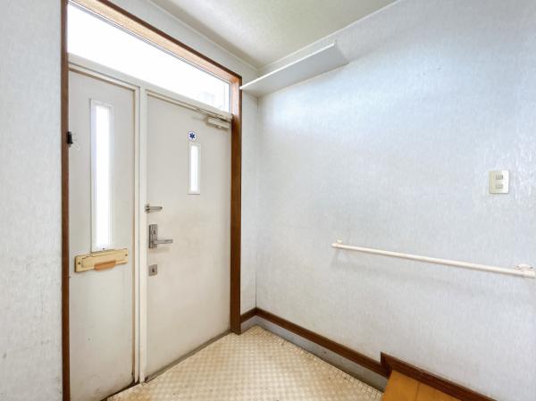 【リフォーム中・静かな住宅街】 北海道河西郡芽室町東8条３丁目2-3 内観