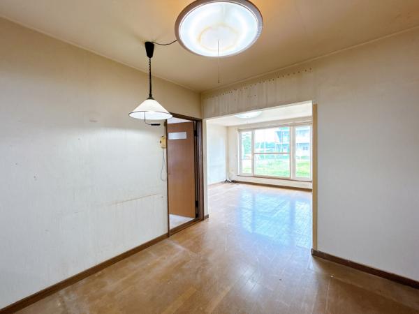 【リフォーム中・静かな住宅街】 北海道河西郡芽室町東8条３丁目2-3 内観