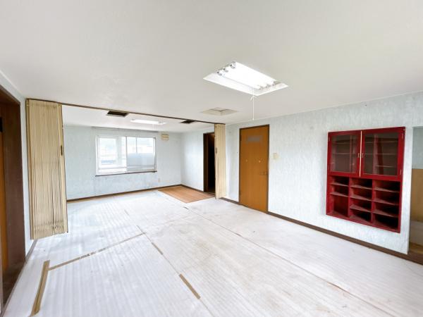 【リフォーム中・静かな住宅街】 北海道河西郡芽室町東8条３丁目2-3 内観