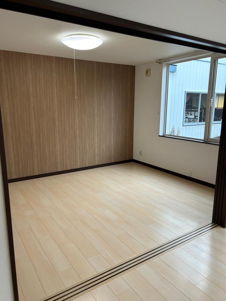 【中古住宅】　帯広市西13条北8丁目　※価格改定　リフォーム済 内観