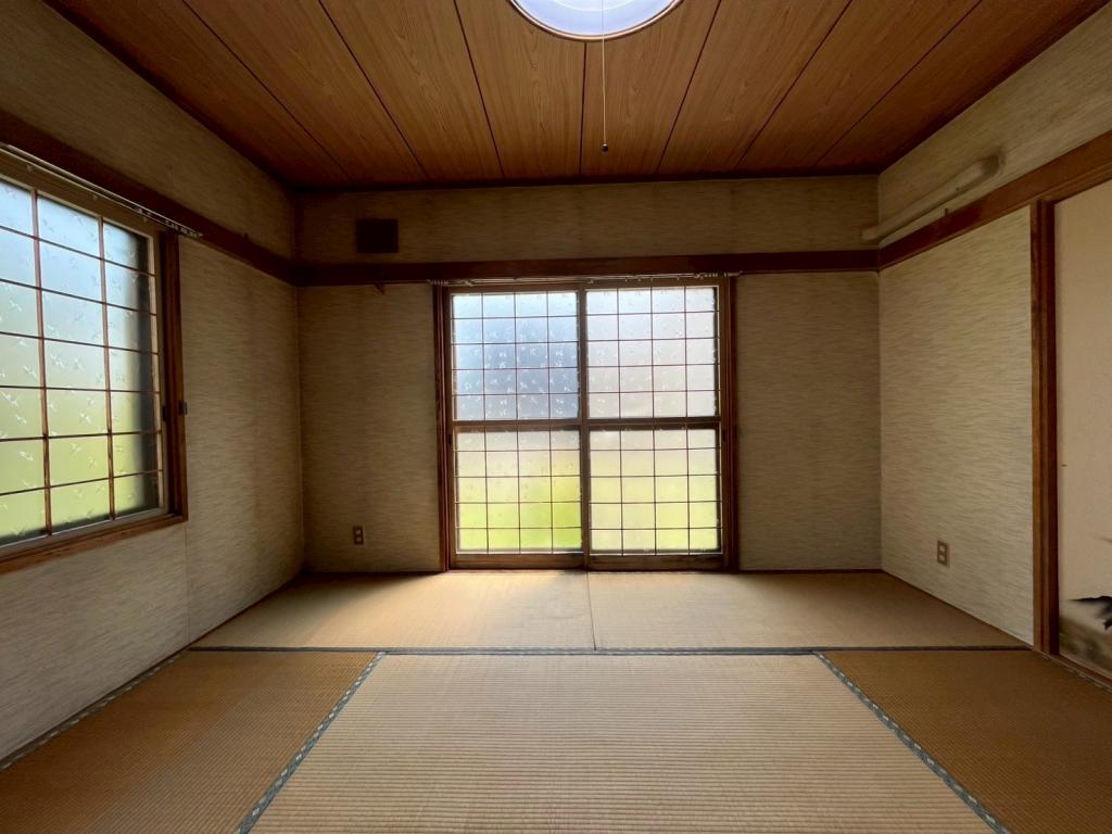 【中古住宅】　帯広市西10条南41丁目　5LDK　地下室あり 内観