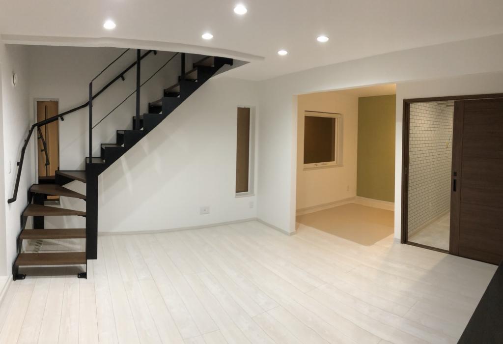 4SLDK 中古住宅 大空町8丁目 カーポート・ソーラーパネル有 内観