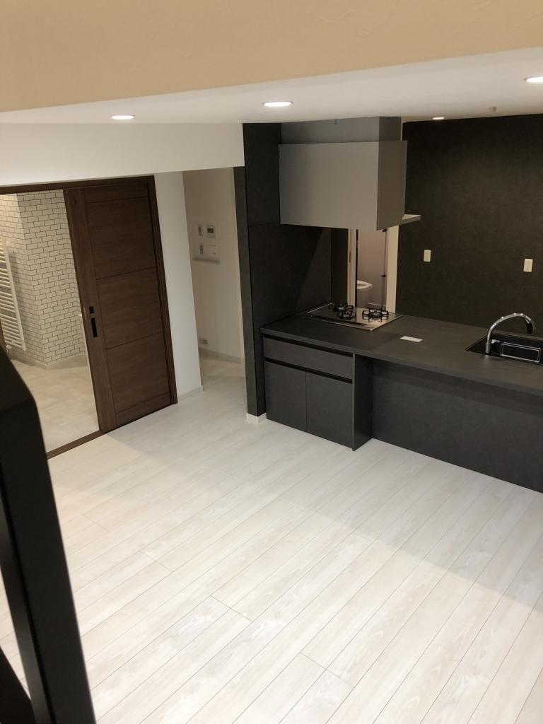 4SLDK 中古住宅 大空町8丁目 カーポート・ソーラーパネル有 内観