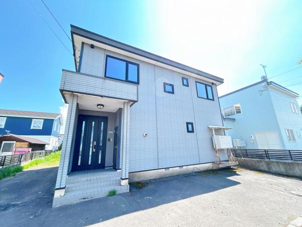 【充実の子育て環境】帯広市西十二条北７丁目　戸建て 外観