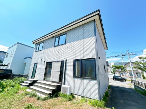 【充実の子育て環境】帯広市西十二条北７丁目　戸建て 内観