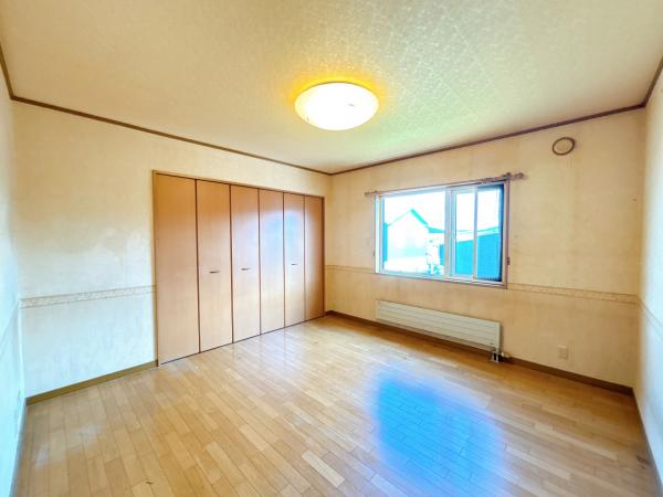 【充実の子育て環境】帯広市西十二条北７丁目　戸建て 内観