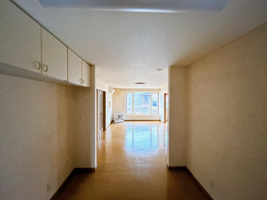 【商談中】帯広市西24条南1丁目 内観
