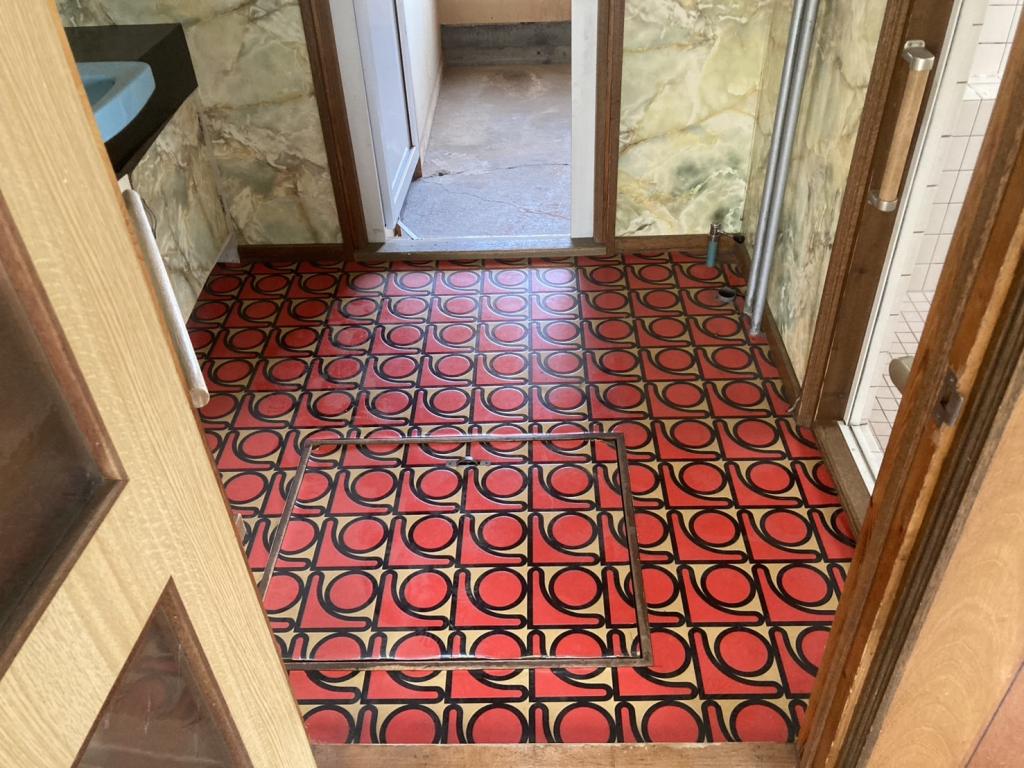 西１１条北７丁目【北西角地！リフォーム向き物件！】 内観