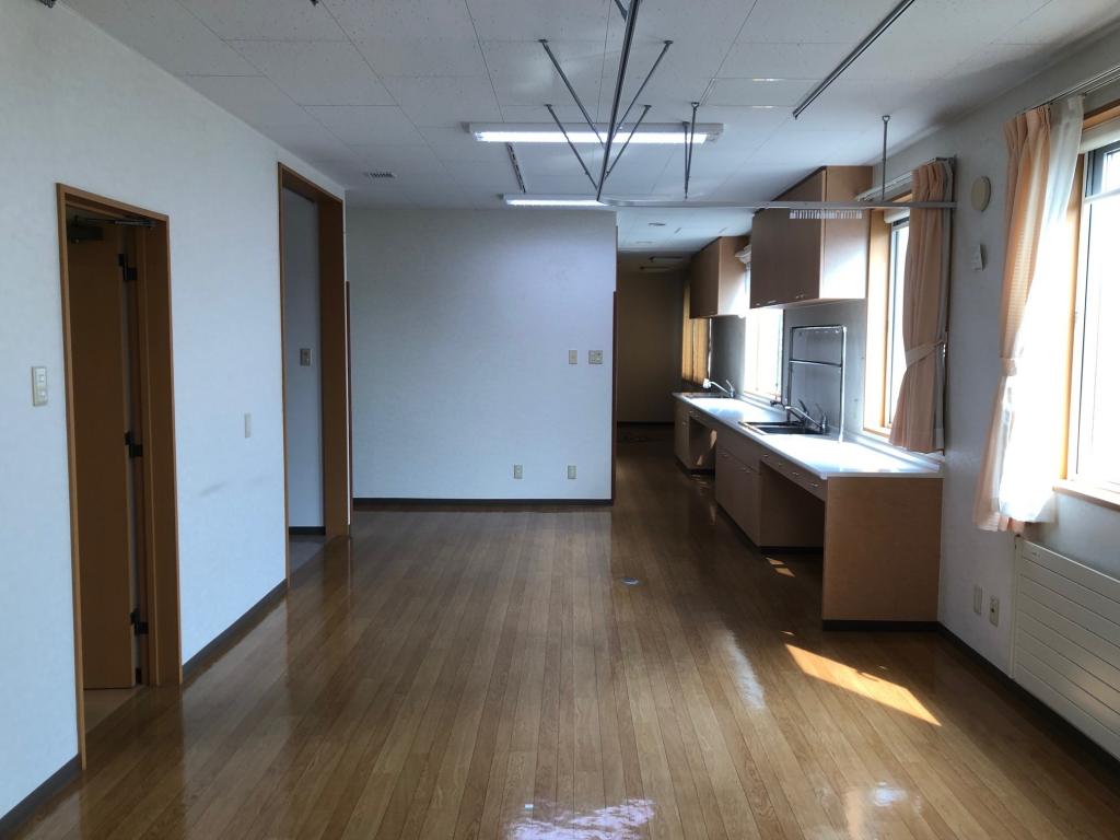 【価格改定】鹿追町新町1丁目　売店舗（土地面積 約204坪・延床面積 約84坪） 内観