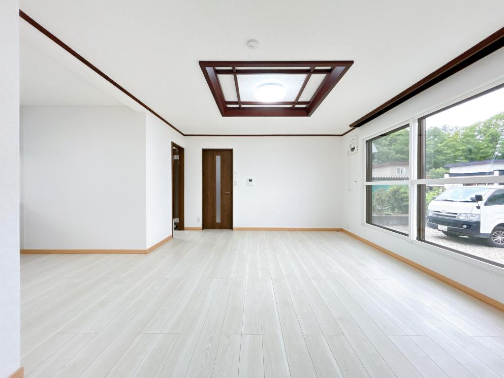 【リフォーム済住宅】帯広市南の森西9丁目2-11 内観