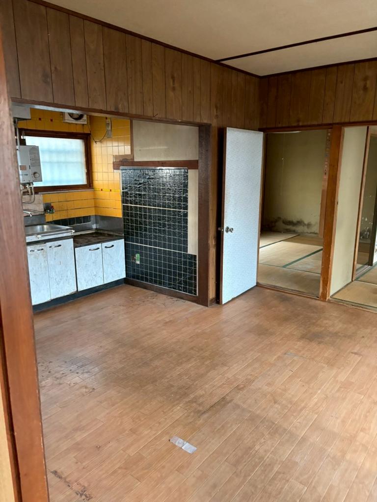 【中古住宅】　帯広市西15条南14丁目　平家住宅　土地53坪 内観