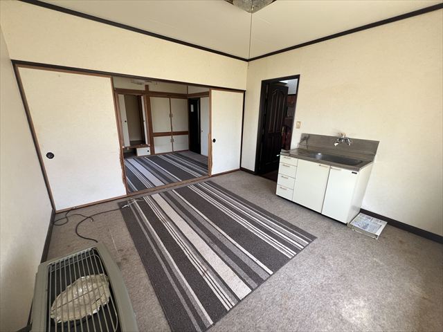 池田町旭町4丁目　中古住宅 内観