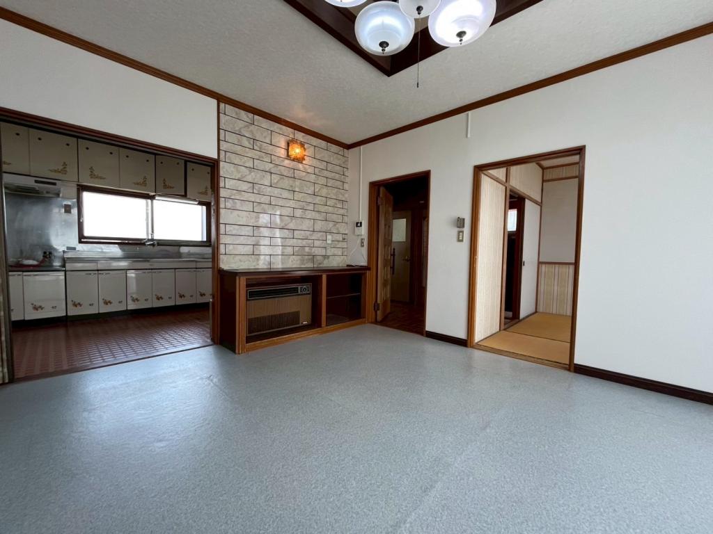 【中古住宅】　芽室町東6条4丁目　5LDK　駐車4台以上可能 内観