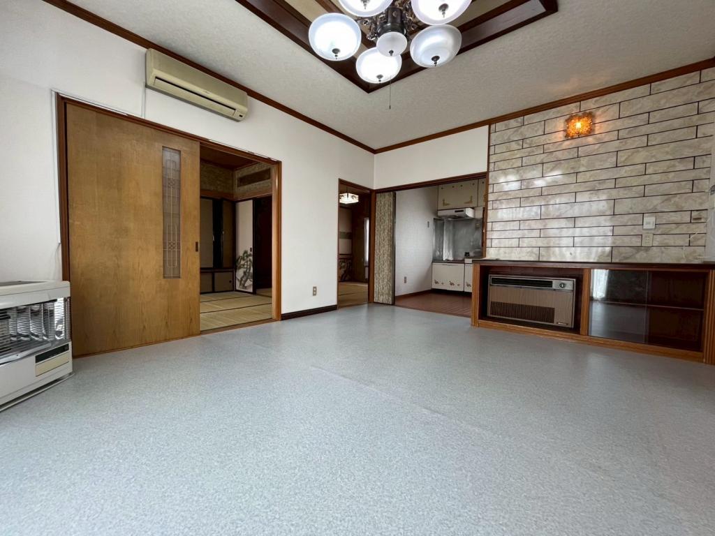 【中古住宅】　芽室町東6条4丁目　5LDK　駐車4台以上可能 内観