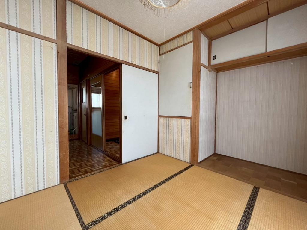 【中古住宅】　芽室町東6条4丁目　5LDK　駐車4台以上可能 内観