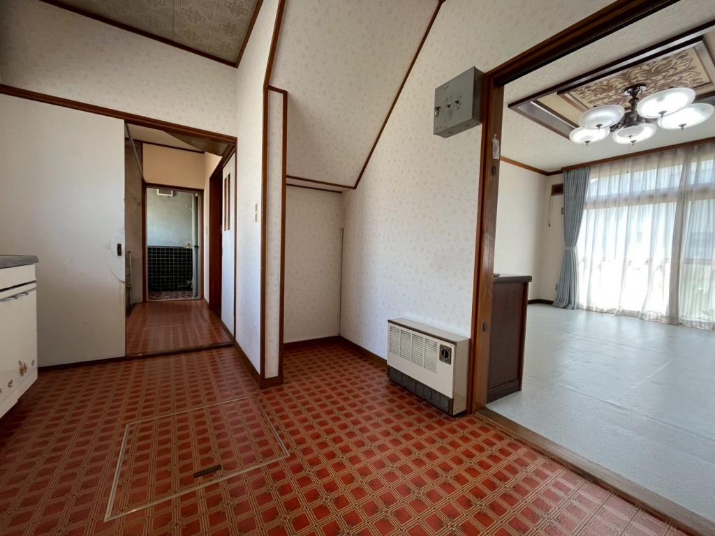 【中古住宅】　芽室町東6条4丁目　5LDK　駐車4台以上可能 内観