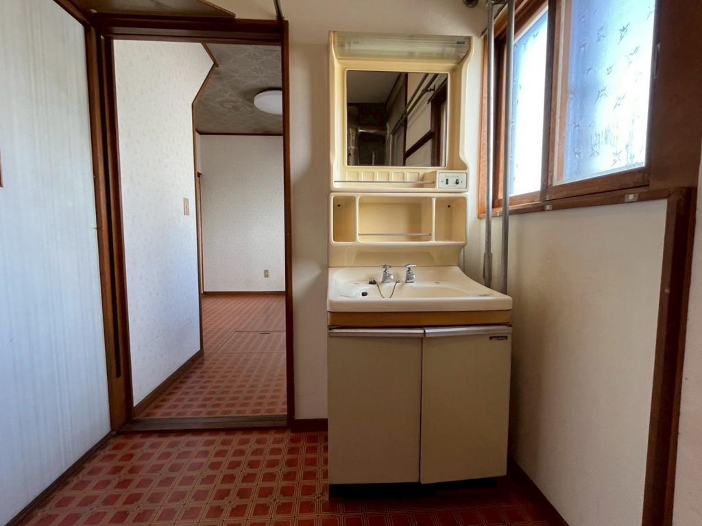 【中古住宅】　芽室町東6条4丁目　5LDK　駐車4台以上可能 内観