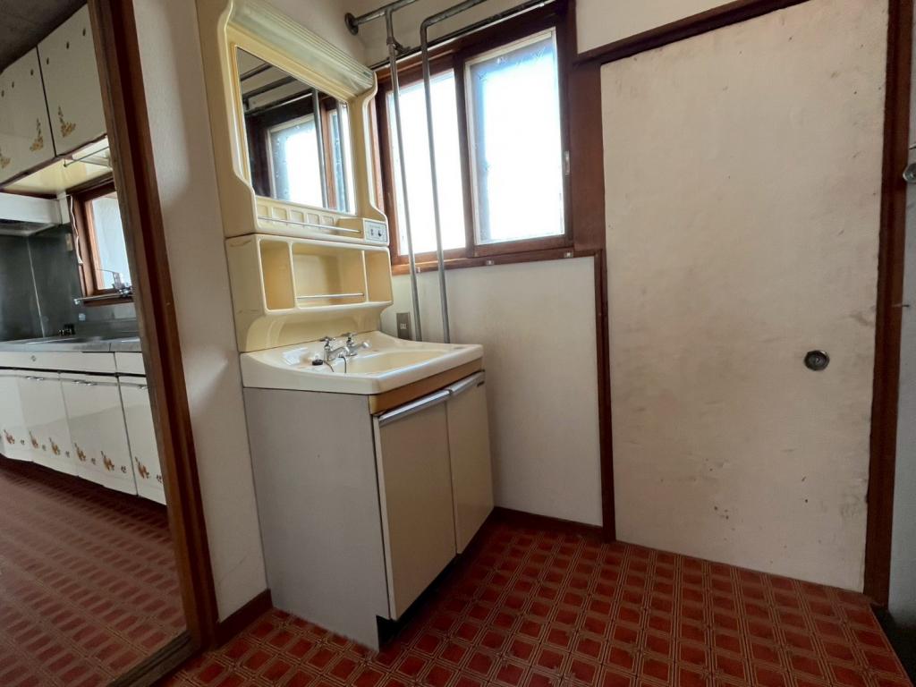 【中古住宅】　芽室町東6条4丁目　5LDK　駐車4台以上可能 内観