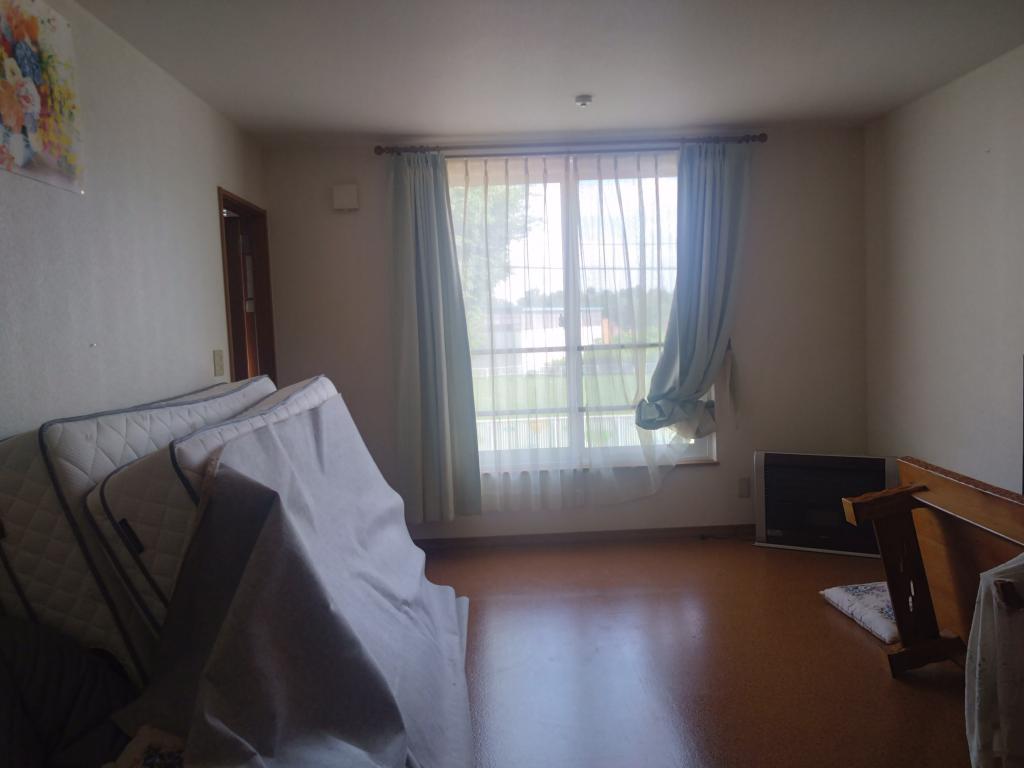 中古店舗・住宅  上士幌町字上士幌東２線　バイク等　趣味の部屋に！ 内観