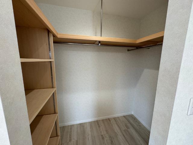 【中古戸建】西１８条南５　中古戸建 内観