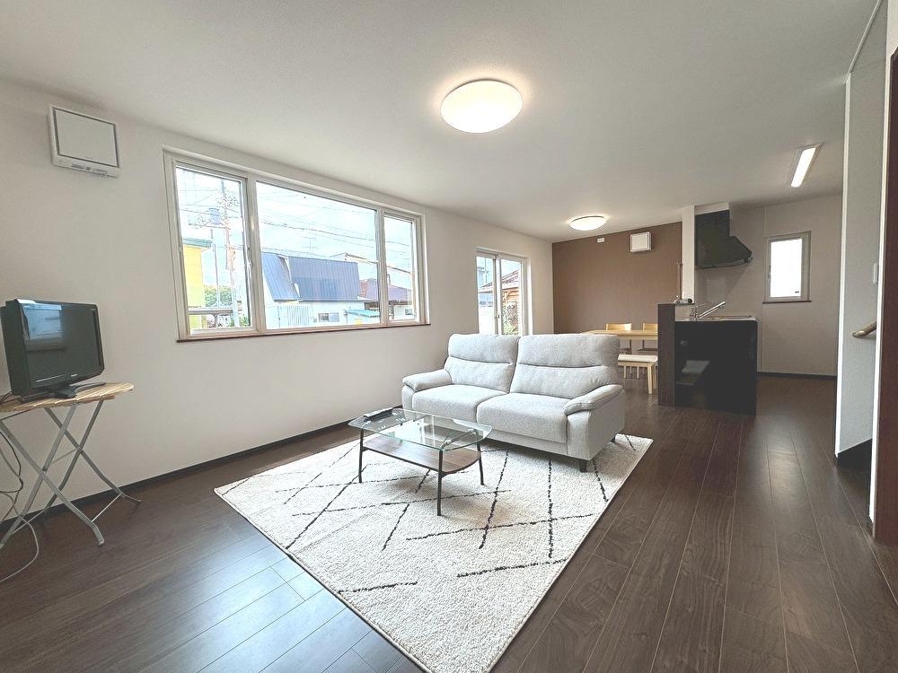 帯広市南の森西8丁目　A棟　新築住宅 内観