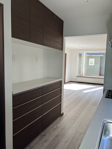 西２３南４フルリフォーム済住宅！【商談中】 内観