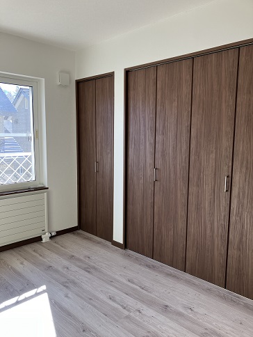 西２３南４フルリフォーム済住宅！【商談中】 内観