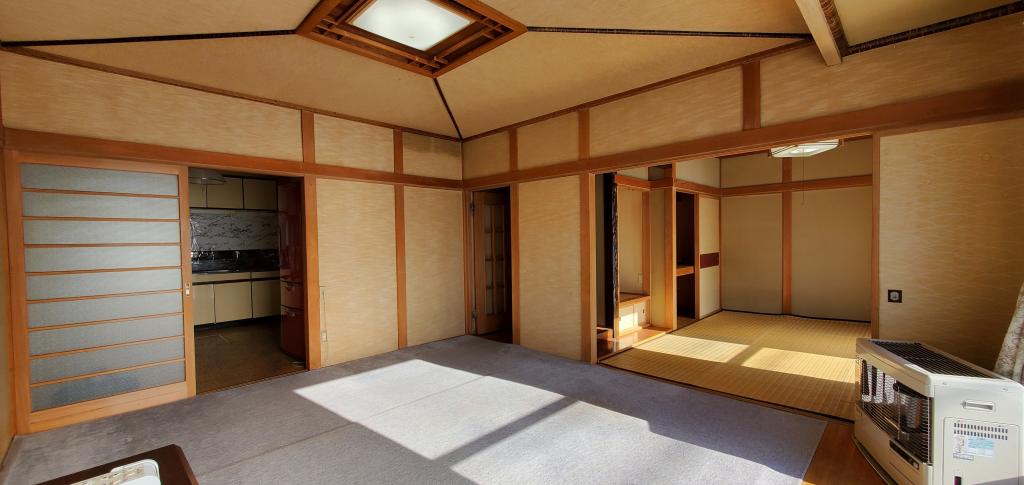 価格変更しました！帯広市西25条南2丁目23-6　売家　南向き平家 ♫  -  内観