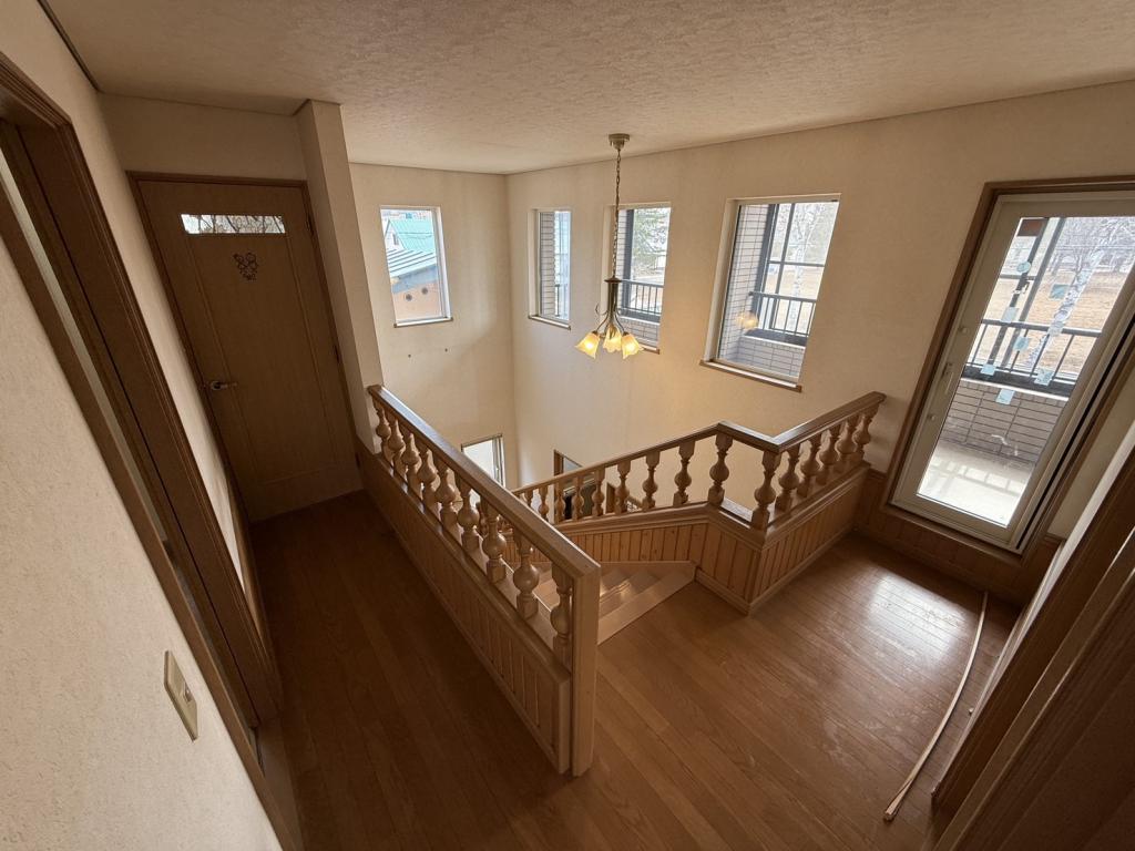 帯広市大空町７丁目【人気の南道路付で日当り良好！】 内観