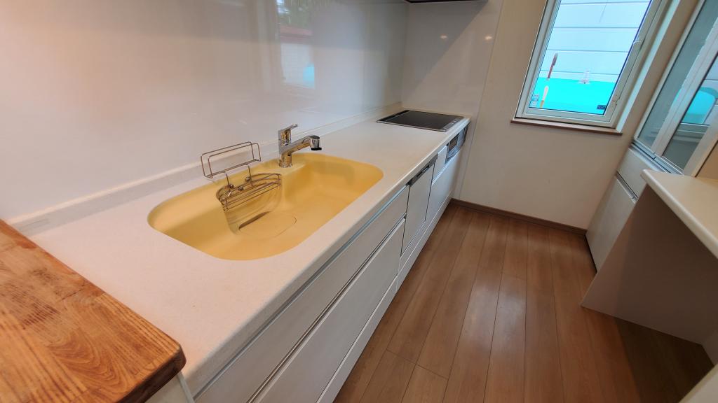 価格改定！帯広市西21条南3丁目　南向き住宅　開西小区域　吹抜けあり  内観