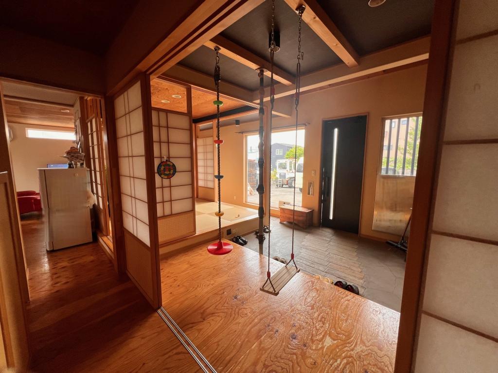 西13南29【3LDK+1R】2世帯向き住宅　南西角地 内観