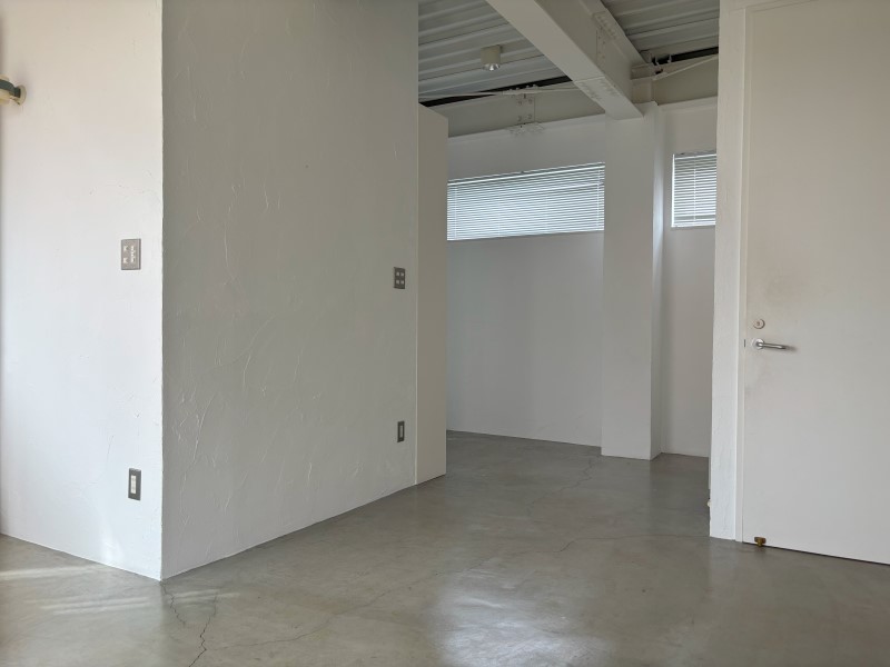 ※商談中※暮らしに便利＆個性的な住まい〜スーパー・コンビニ徒歩圏内〜 内観