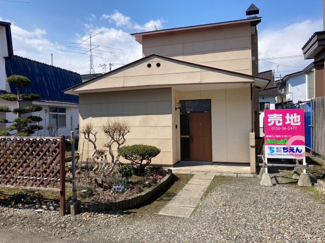 西１５条南１３丁目【東西二方道路付き！生活至便な立地です！】