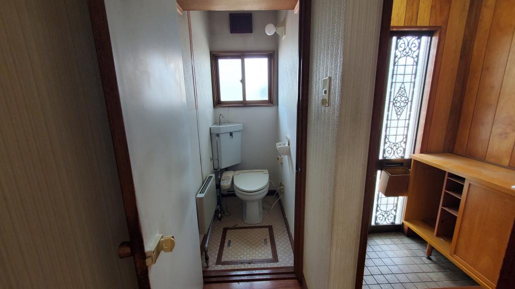 価格変更！　帯広市西24条南1丁目　売家　リフォーム、リノベ向け住宅 -  内観