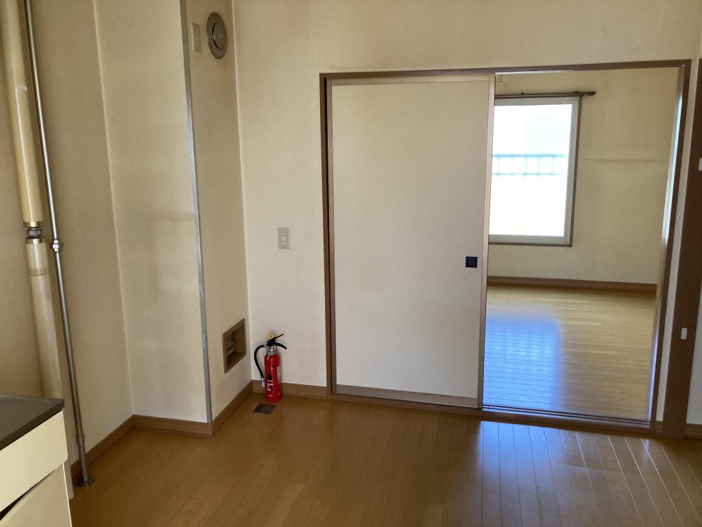 西１９条南３丁目【新オーナー様募集！１ＤＫ×６戸！】 内観