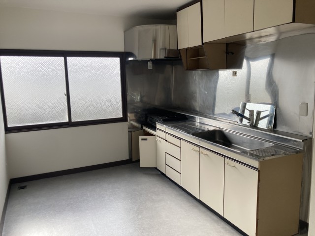 大空町１２丁目【大空通り沿いの住居兼店舗物件が登場！】 内観