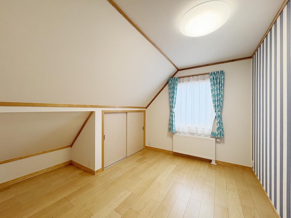 【カーポート・物置付き★築浅物件】東10南16　中古住宅 内観