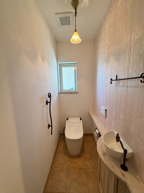 【太陽光パネル設置済！】帯広市西18条南4丁目25番3中古住宅【住居表示 25番14号】 内観