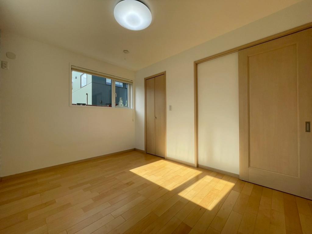 ※商談中※【一条工務店様施工の築浅平家♪】大空町４丁目　中古戸建 内観