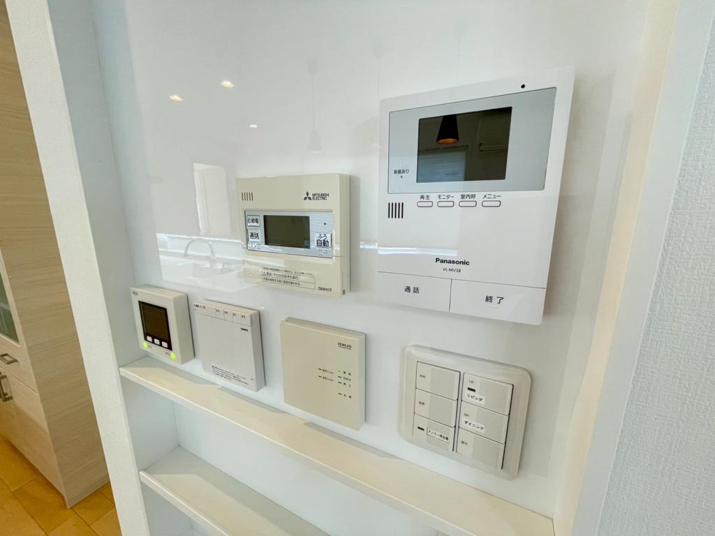 ※商談中※【一条工務店様施工の築浅平家♪】大空町４丁目　中古戸建 内観