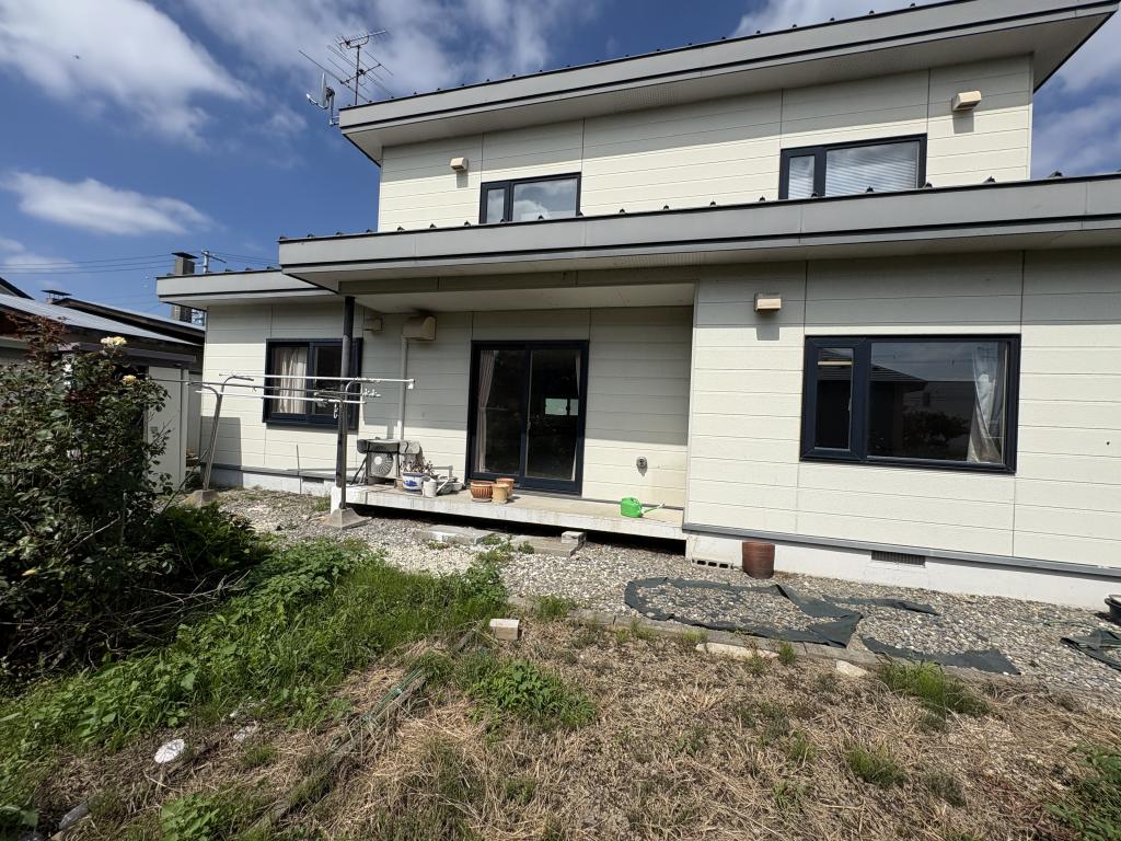 北栄小区域 6SLDK 中古住宅 西11条北4丁目 土地約150坪 内観