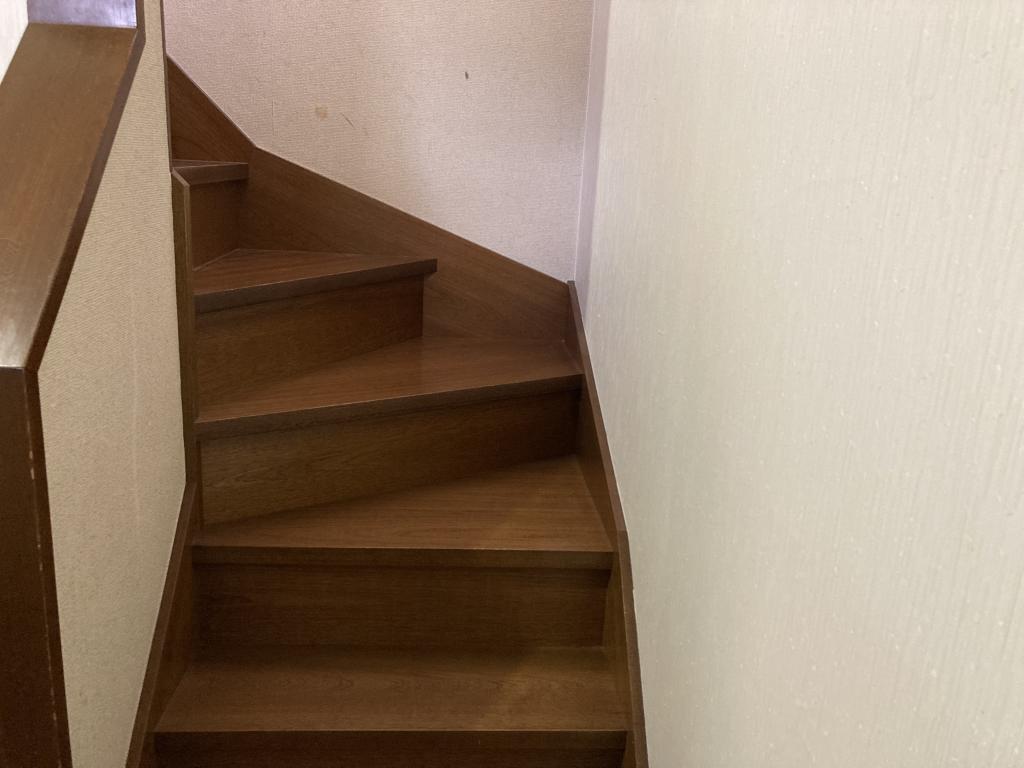 北栄小区域 6SLDK 中古住宅 西11条北4丁目 土地約150坪 内観