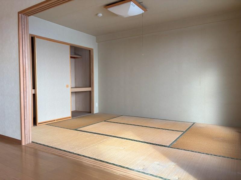 ※商談中※リブウェル大通　４０６号室　３ＬＤＫ 内観