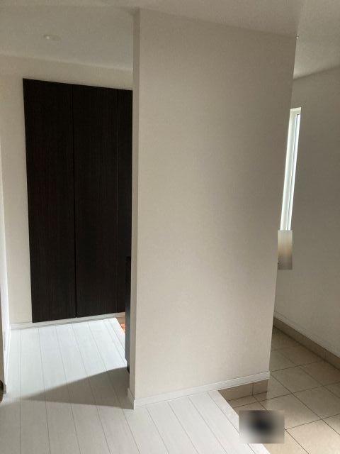 西１８条南３丁目【南西角地！用途多彩な５ＳＬＤＫの美邸！】 内観